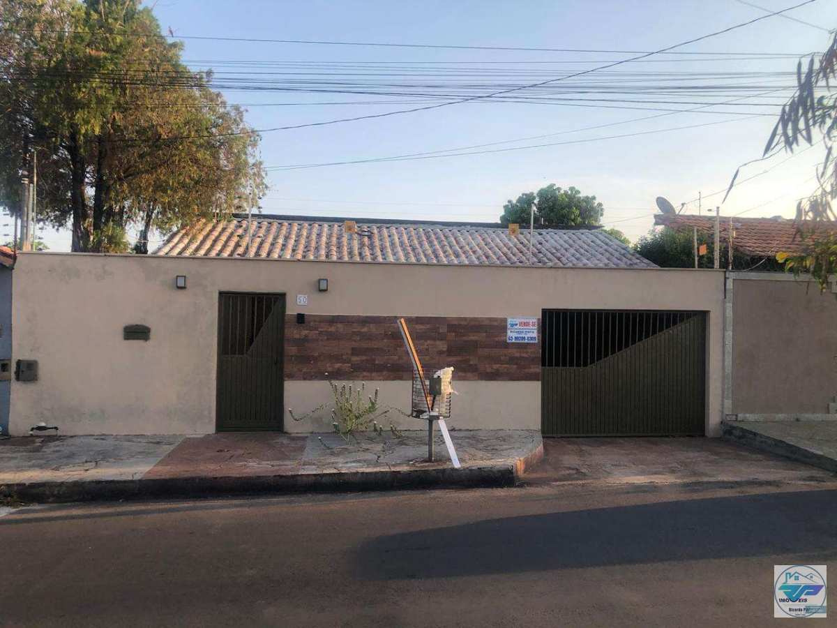 Casa à venda, com 3 quartos, 160m²